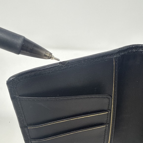 Vintage Coach Turnlock Passport Holder, Coach Turn Lock Black & Gold - Picture 9 of 10